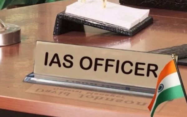 The Gujarat government took a major step before the Lok Sabha elections, transferring many IAS officers