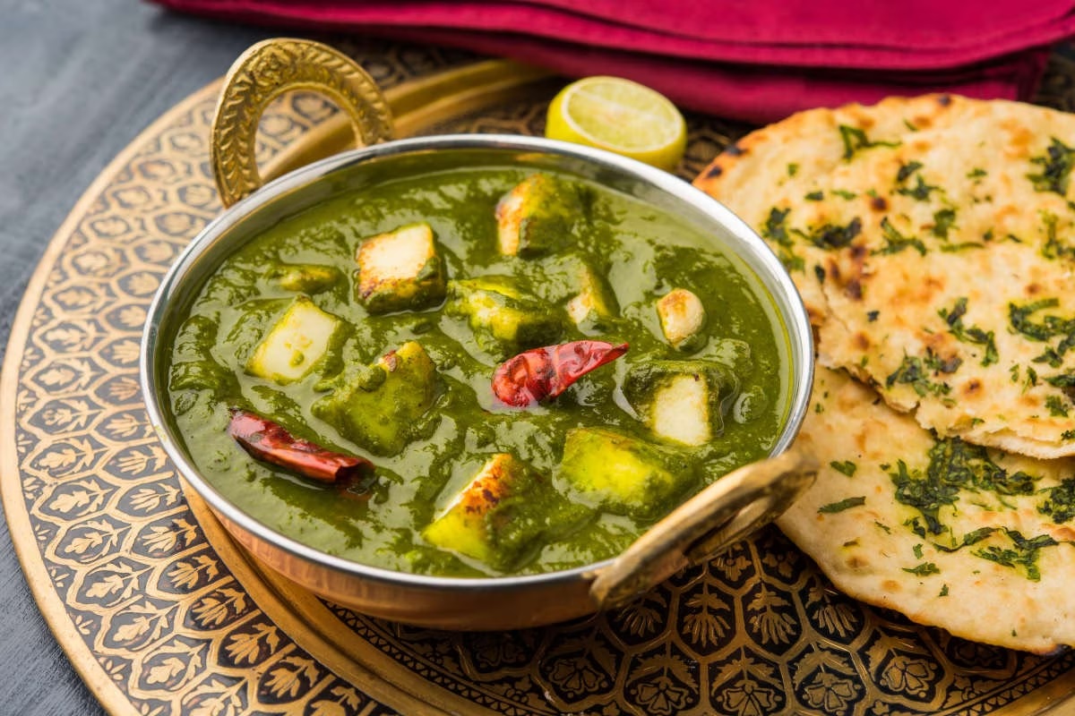 Make Palak Paneer without using onion and garlic, the desi taste will be appreciated by all