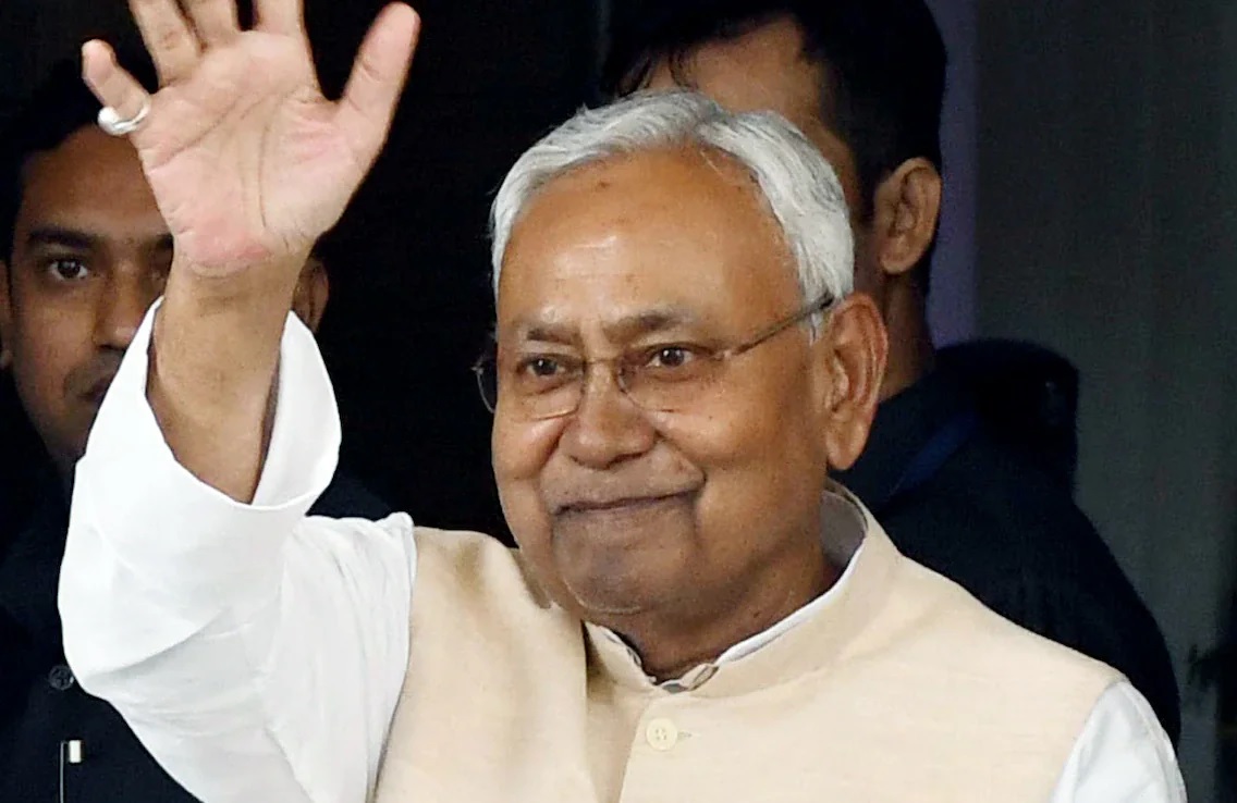 What will happen to NDA after Nitish Kumar's defection, how many seats will RJD-Congress get?