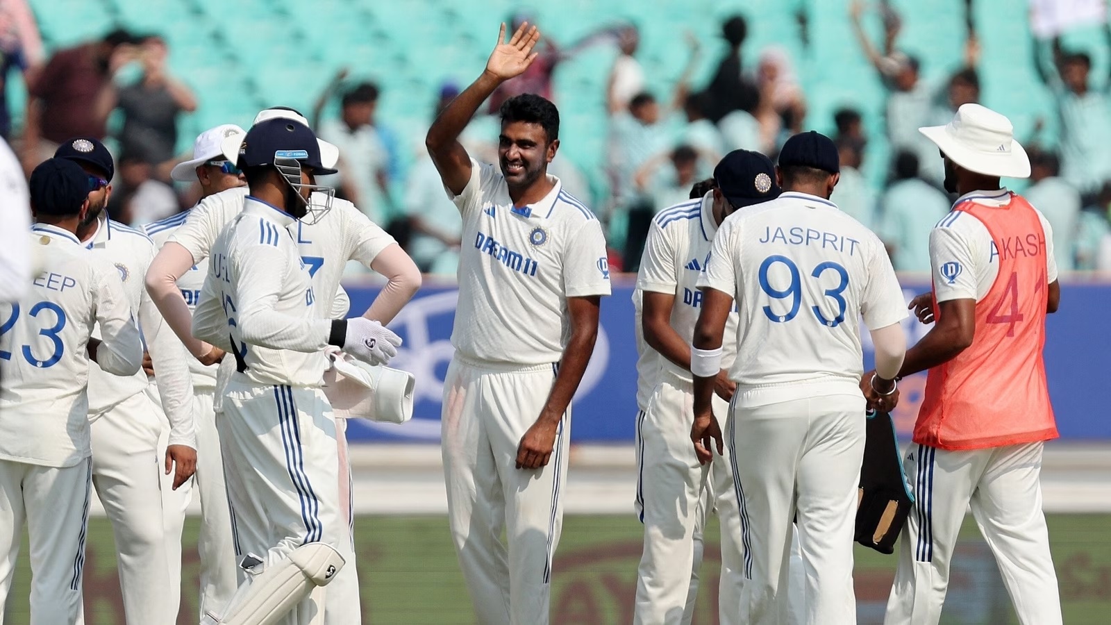 The Indian bowlers shouldered the double responsibility, not letting Ashwin's absence be felt