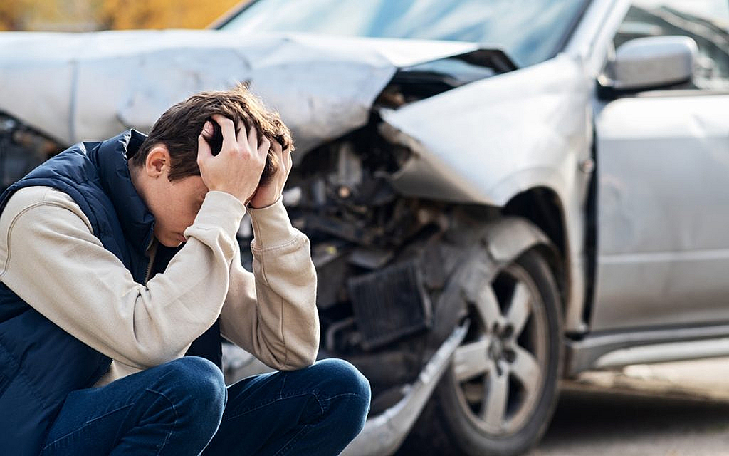 Due to these reasons car brakes fail, always keep these things in mind to avoid accidents.