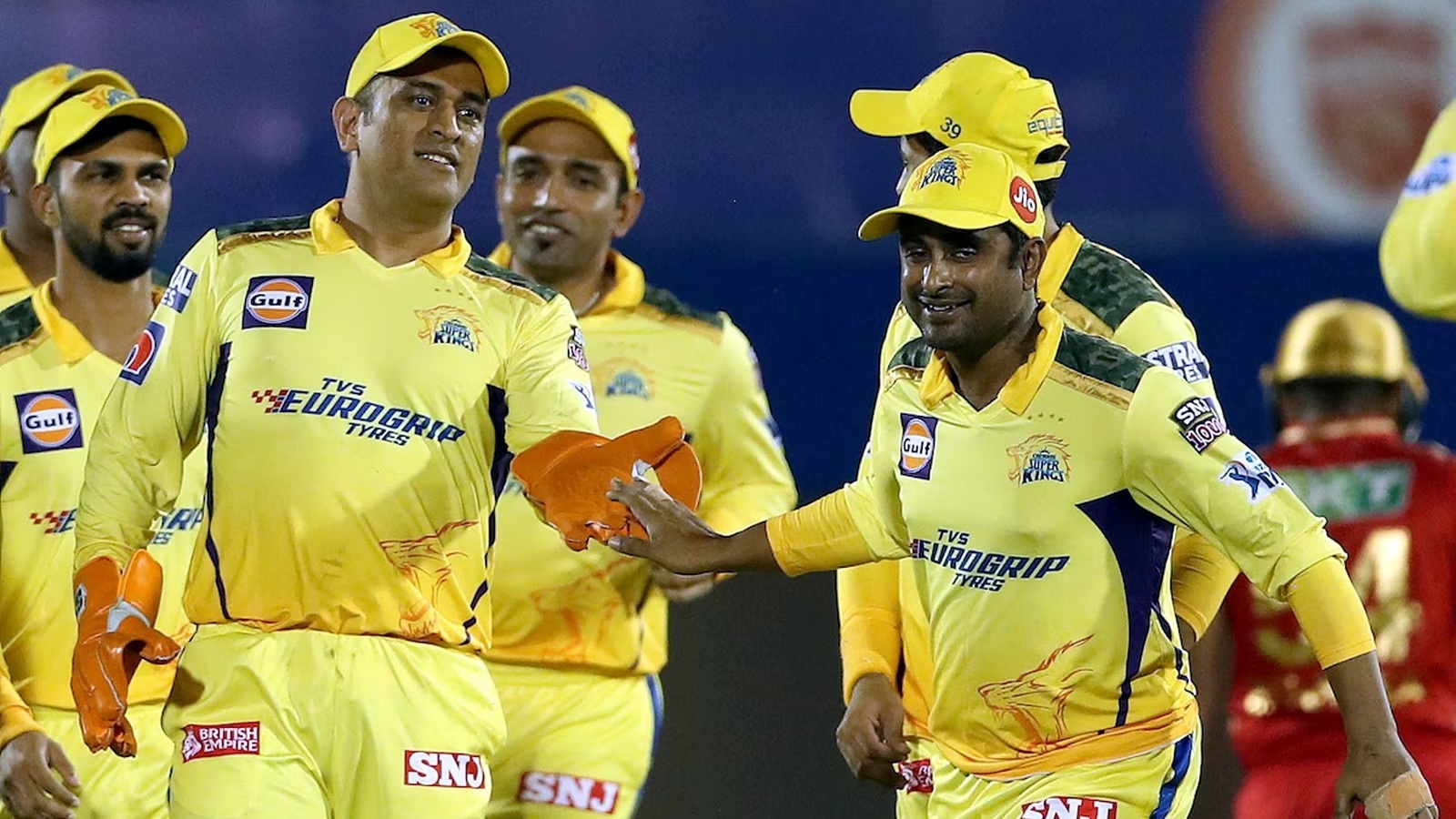 Ahead of the IPL Dhoni said It was a big challenge to get Hayden Hussein Muttiah Oram into a team and get to know them 1