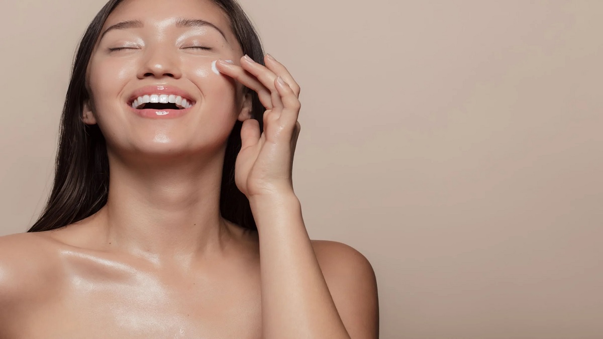 Get an instant glow on your face with these household items your face will look fresh for 24 hours