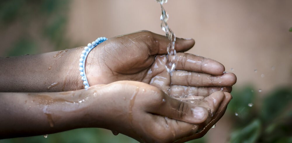 Maldives facing water crisis gets help from dragon China sends 1500 tons of water from Tibet glacier