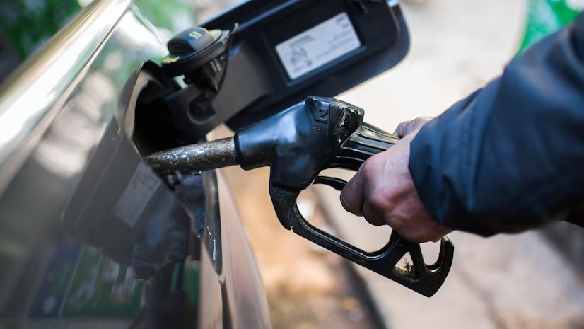 Petrol and diesel prices updated by oil companies know the new prices in your city