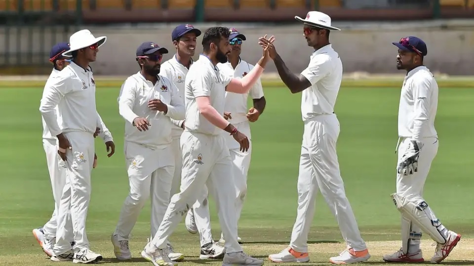 Wicket on the last ball of his career this Mumbai player retired