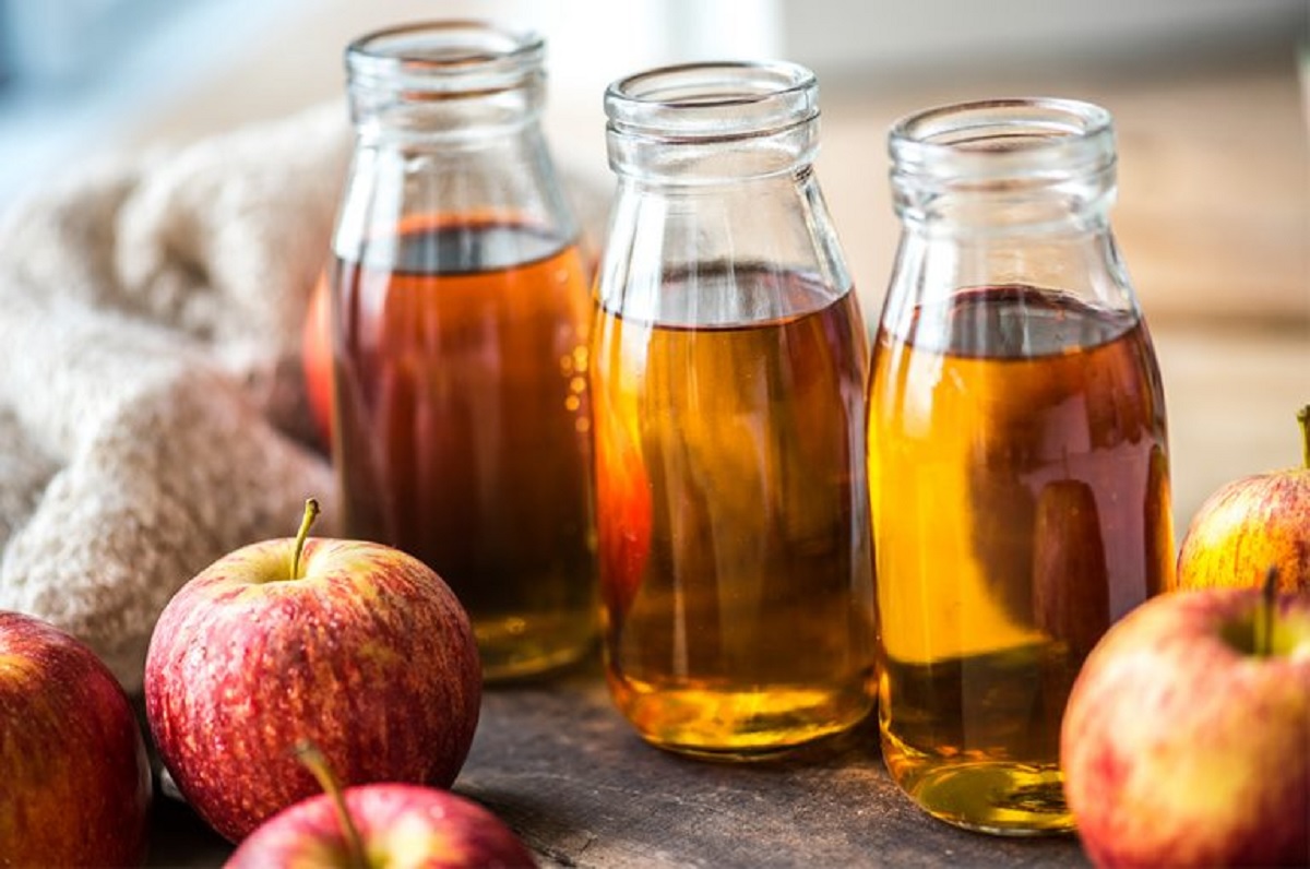 Apple Cider Vinegar Apple vinegar is rich in numerous properties keep these things in mind while consuming 01