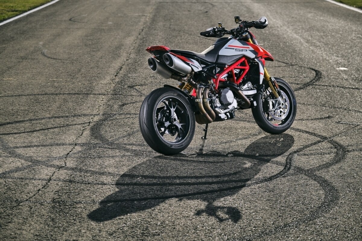 Ducati Hypermotard 950 RVE will be launched in a new avatar know how many features change from before 01