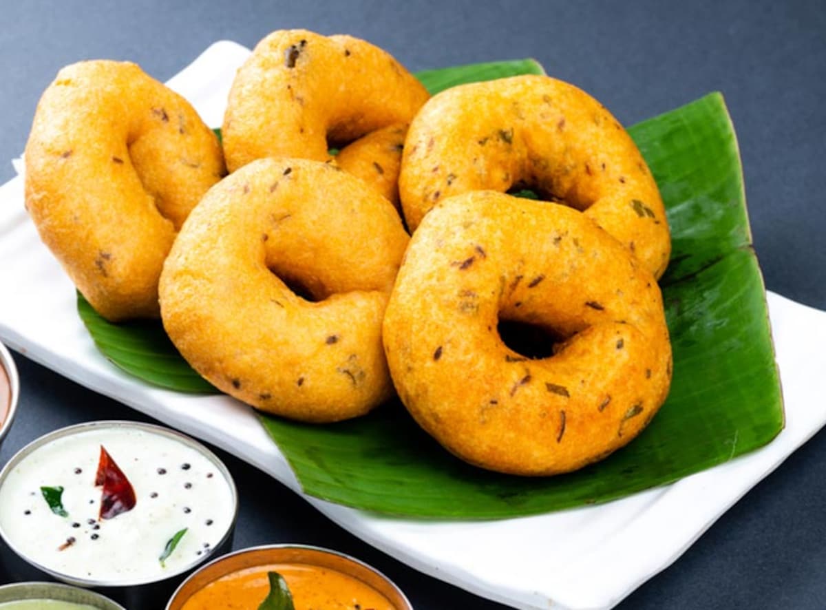 Mendu vada is not getting crispy even after many tries try these tips 1