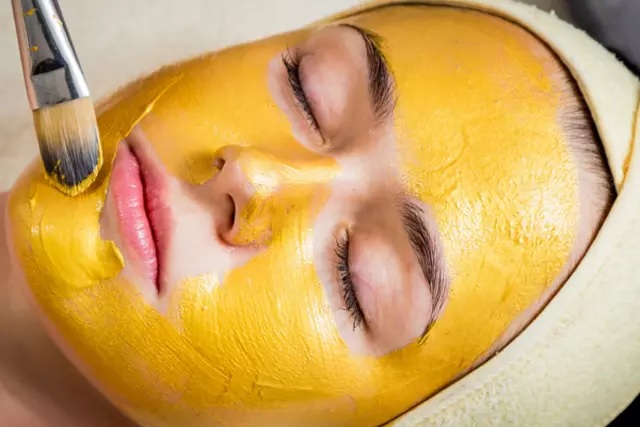 your face will shine like gold if you add these things in turmeric it will remove dark patches 2