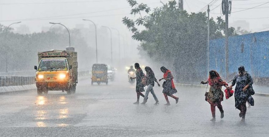 Orange alert for three days in Delhi these states drenched by heavy rains