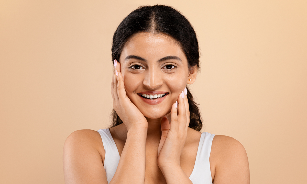 Stickiness of monsoons can ruin your face so adopt this skincare routine 1