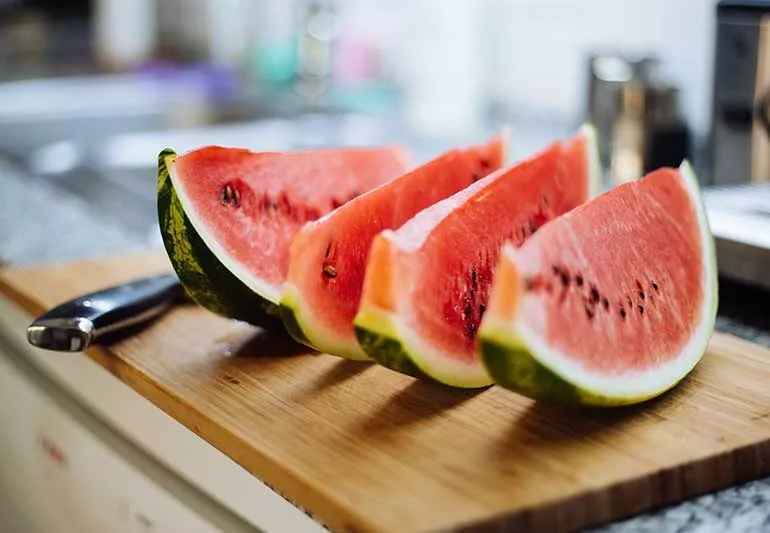 amazing benefits of adding salt to watermelon1