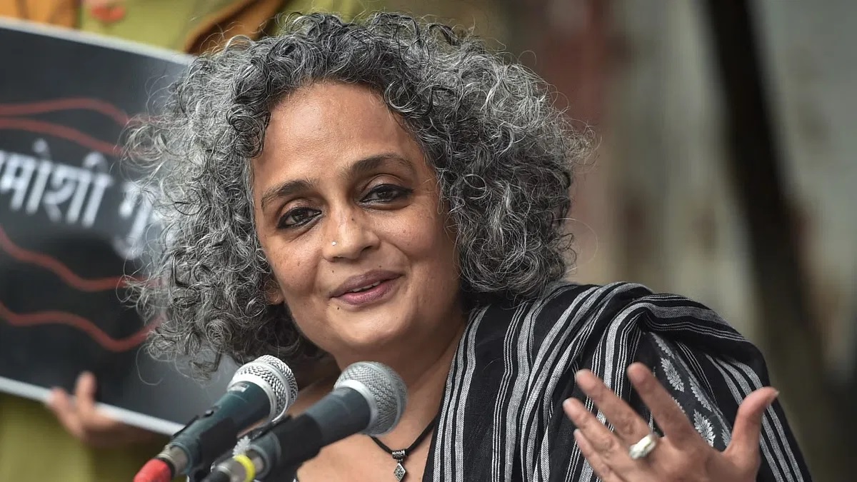 arundhati roy uapa act case on her speech on azadi only way conference says kashmir is not an integral part of india3