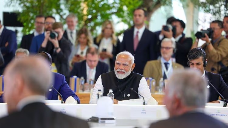 despite not being a member of g 7 how did pm narendra modi remain the center point 2