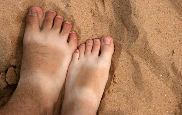 effective home remedies to remove tan from feet1