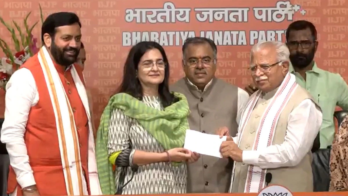 family of three lal of haryana joins bjp and now kiran chaudhary and shruti chaudhar2