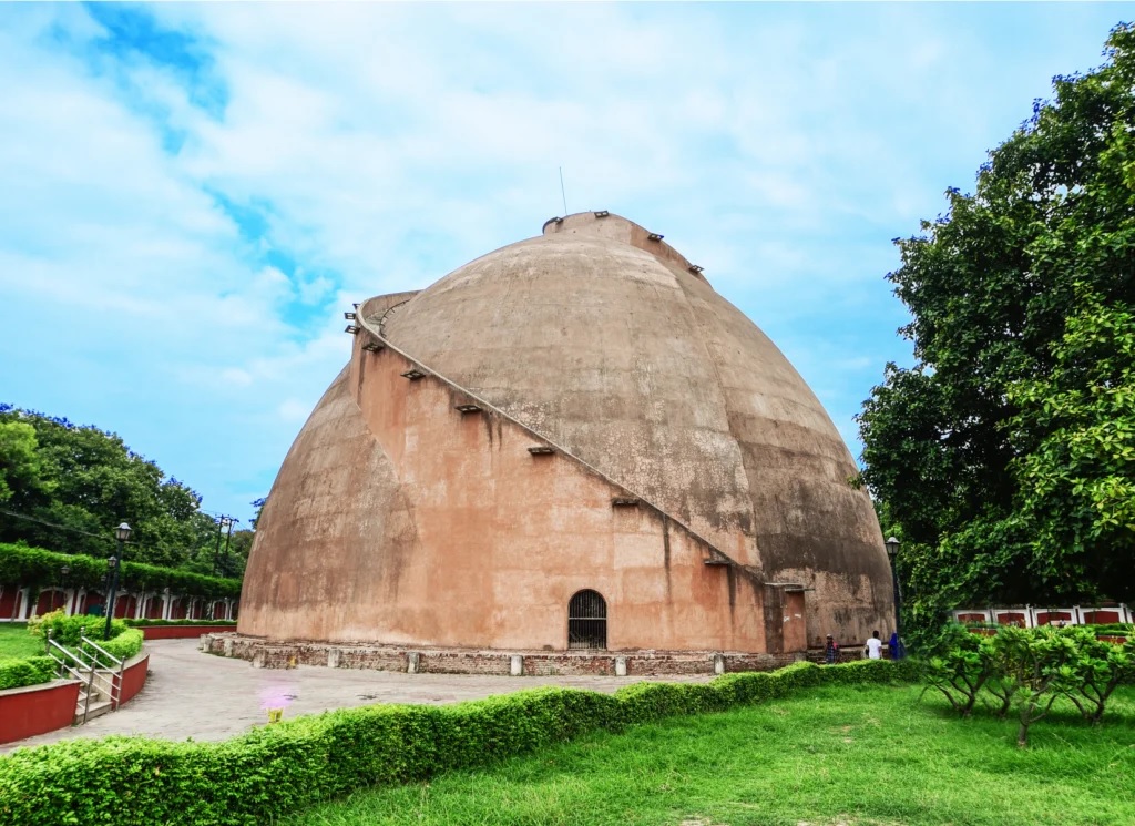 golghar of patna famous historical place of bihar made to weird reason of grain storage 2