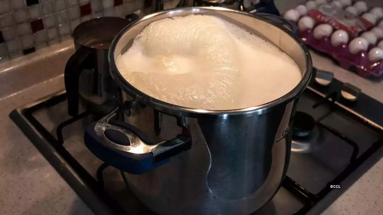 harms of over boiling milk of tea chai ko zyada ubaalne ke nuksaan1 1