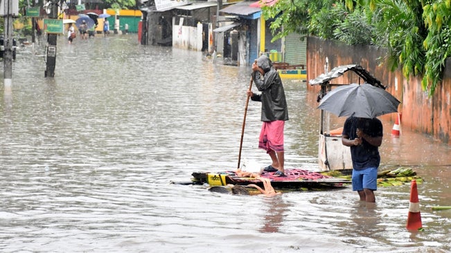 heavy rain in assam water level of brahmaputra river increased imd issued alert in many parts of assam and meghalaya 2