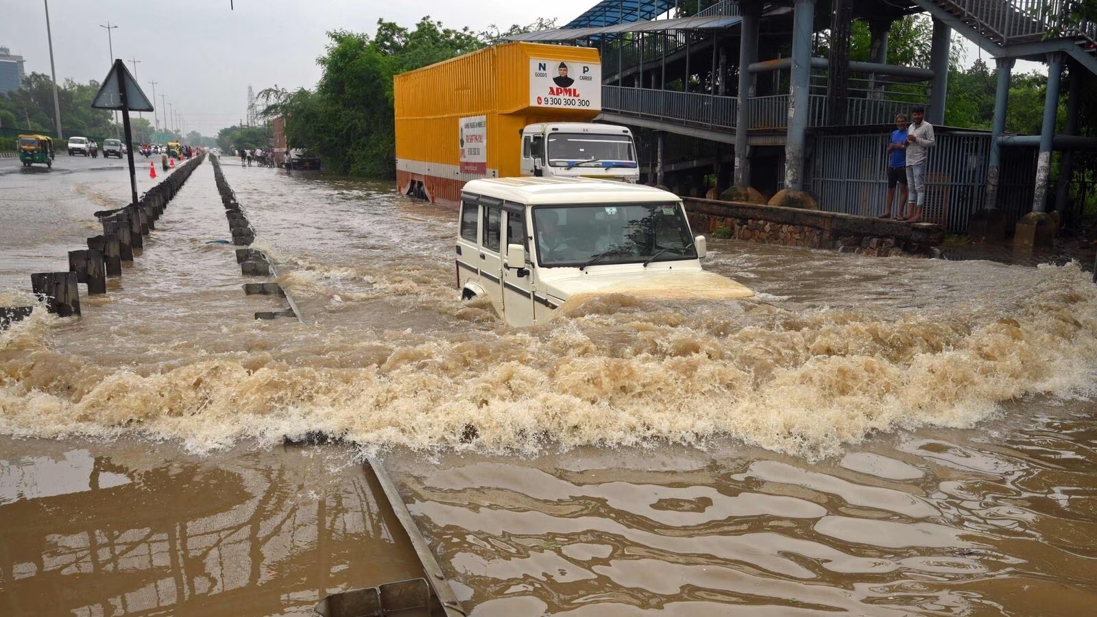 monsoon in india heavy rains in delhi up himachal creates problem for people imd issues alert2