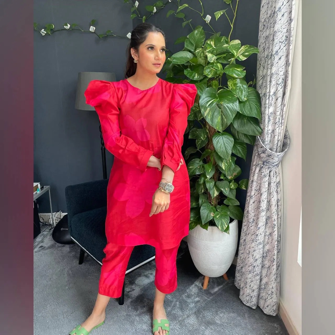 sania mirza stylish outfit perfect for office 2