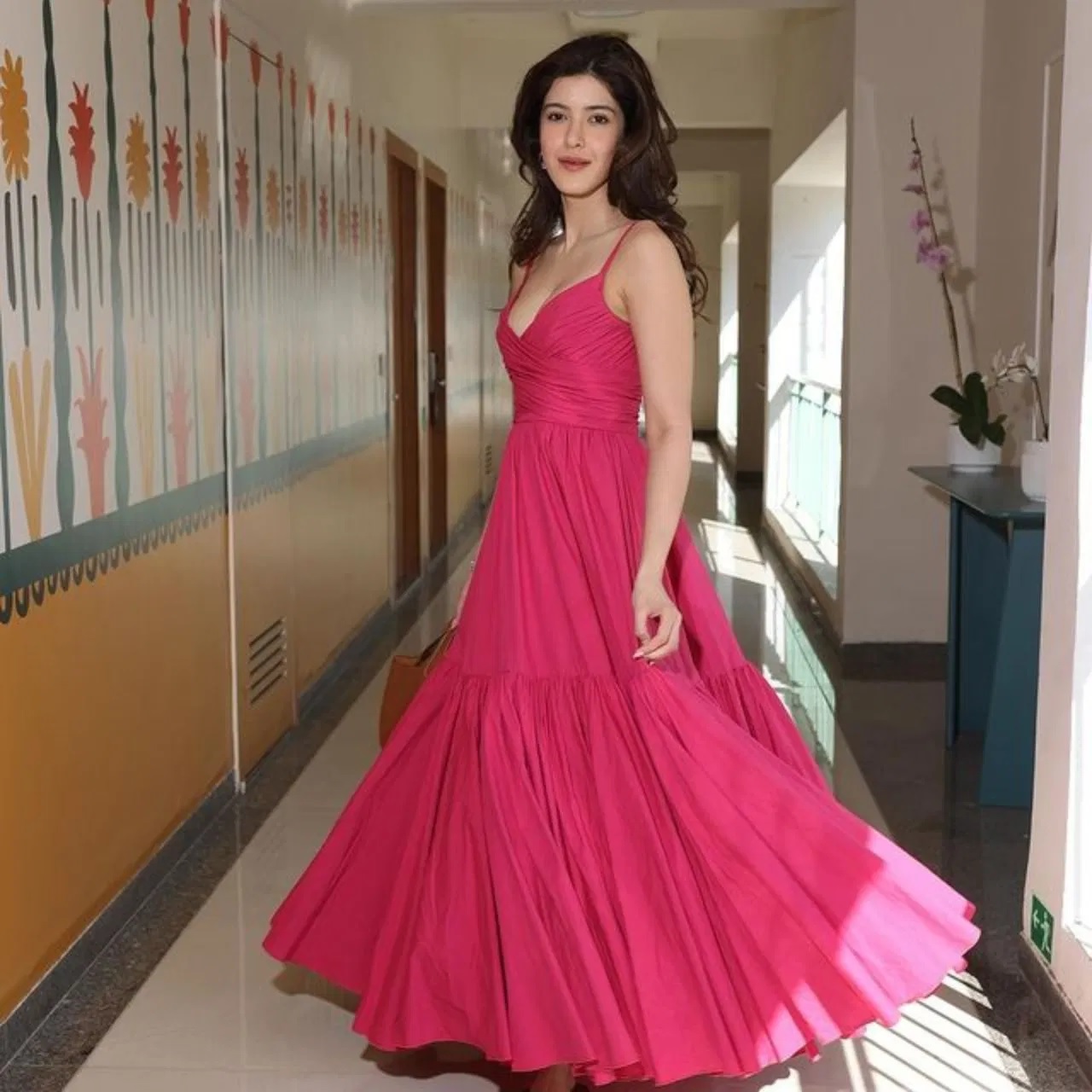 shanaya kapoor summer maxi dress follow this style 1