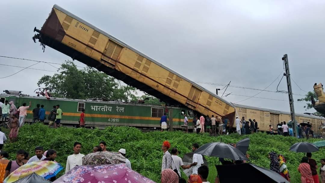 west bengal train accidnet kanchanjungha express collision see the latest photos of the train accident1