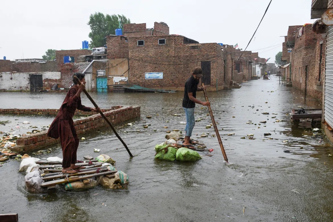 Rain caused havoc in Pakistan so many members of the same family became a death knell1 1