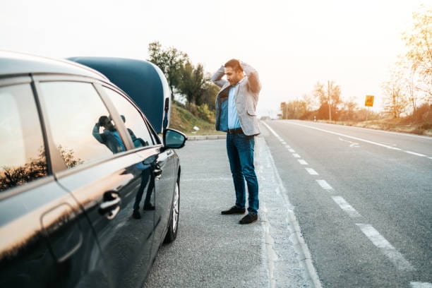 how to handle car breakdown on the highway check tips 1