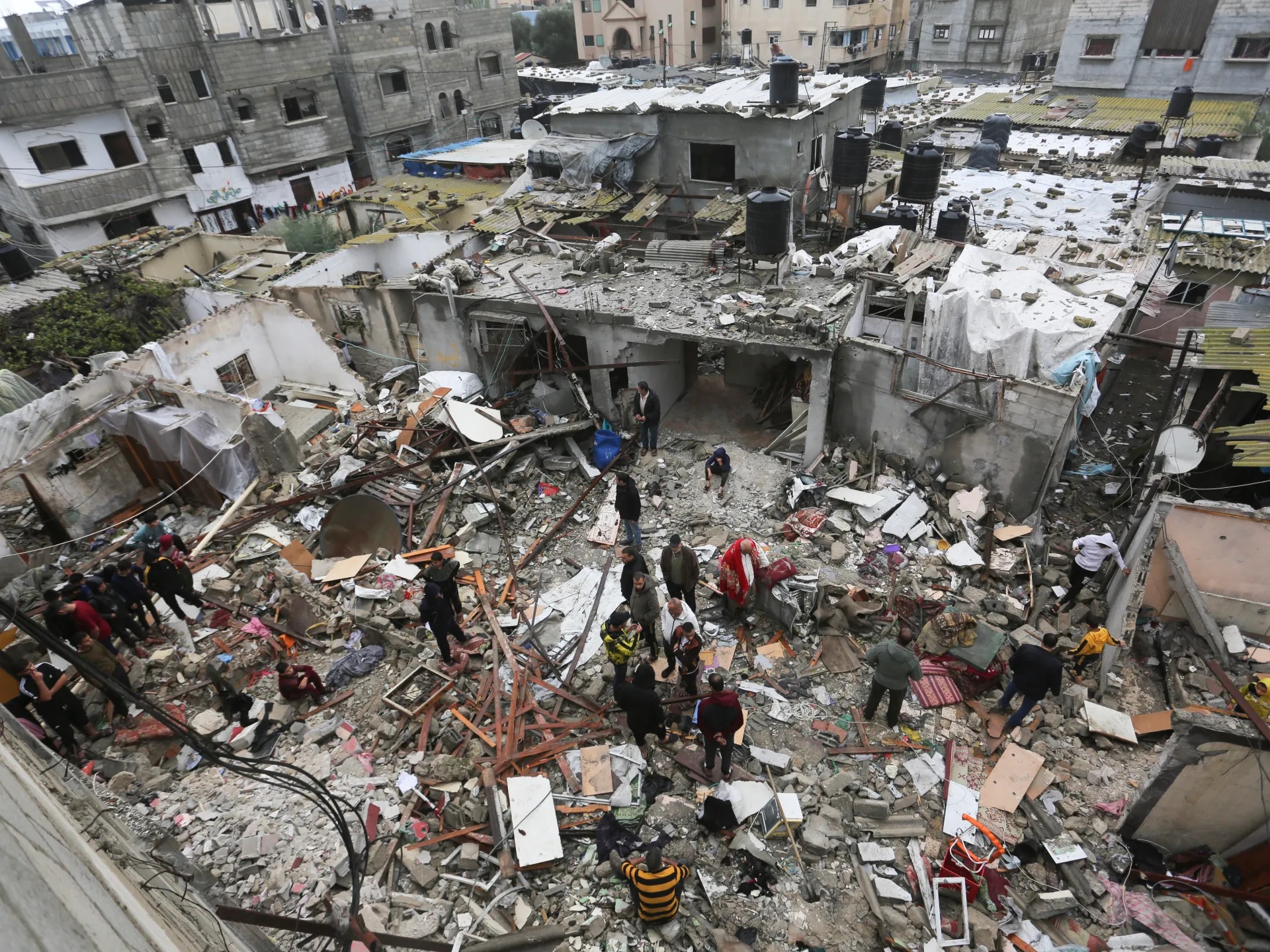 israel hamas war israeli army pull back after gaza city offensive rescue workers found several bodies 1