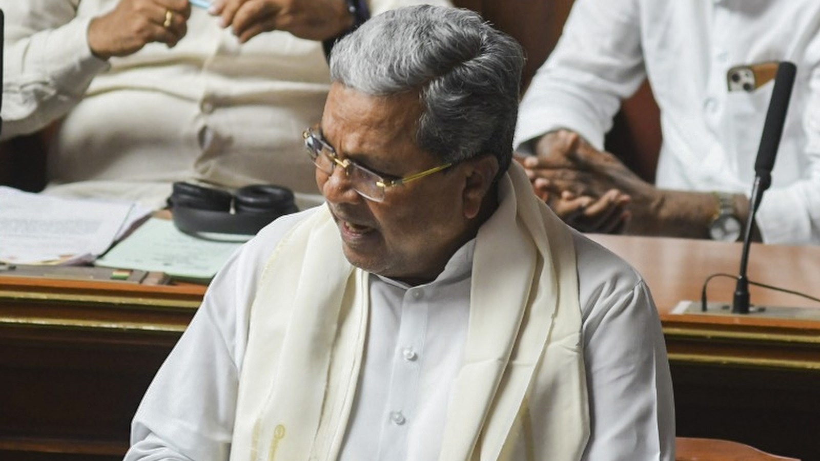 karnataka cm siddaramaiah releases docus to prove no role in muda scam case 1