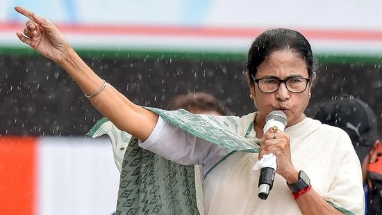 mamata banerjee mislead microphone off in niti aayog meeting1