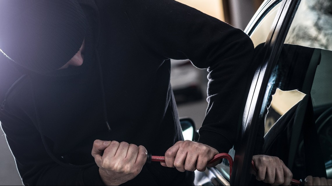 pay special attention to these things to protect your car from thieves 2