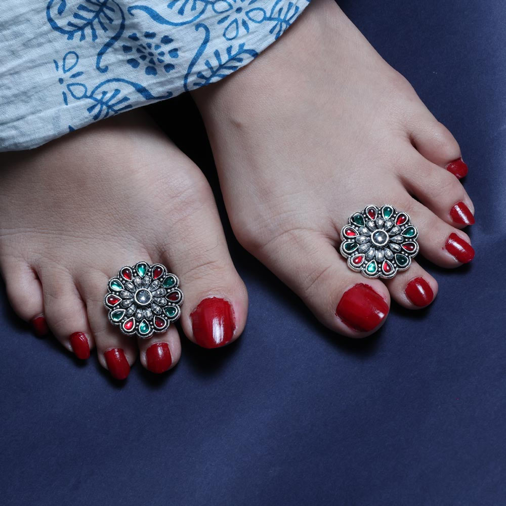 toe rings designs for married women if you have long fingers of feet 3