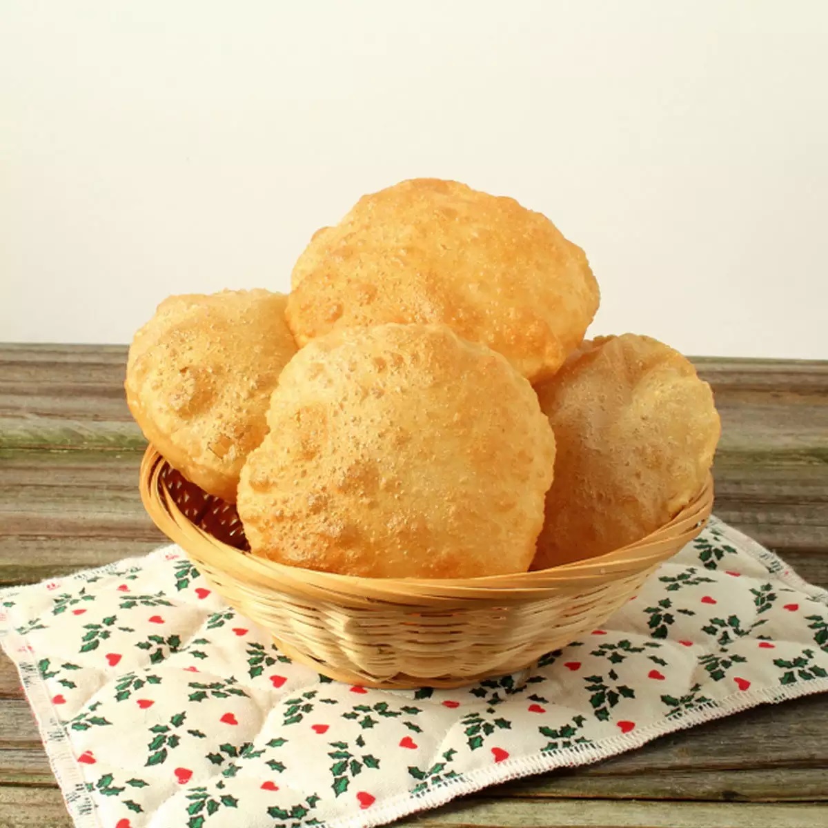 6 types of tasty pooris to make this monsoon 1