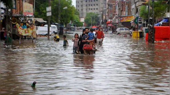 How many days will it rain in Delhi The Meteorological Department has also issued a major warning for these states. 1