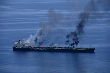 danger of huge oil spill in the sea due to deadly missile attack onship in gulf of aden yemen houthis 1