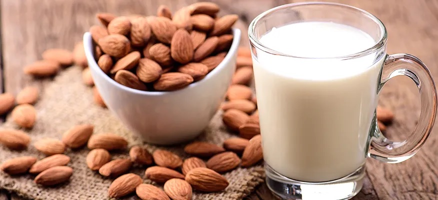 how to apply raw milk and almond on skin badam face pack benefits 1