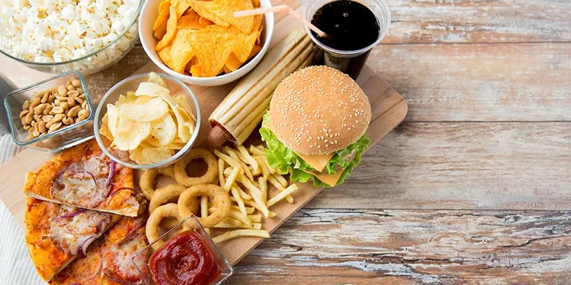 unhealthy snacks which are harmful for brain health 2