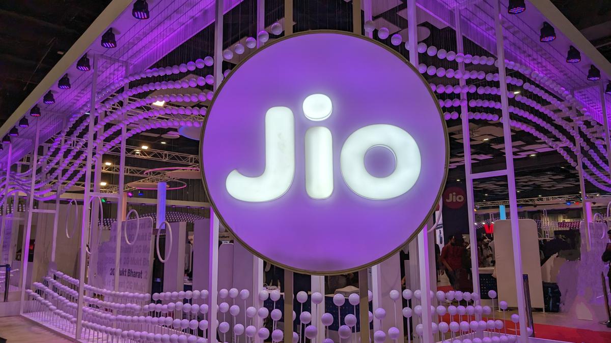 Jio યુઝર્સ માટે ક્લાઉડ સ્ટોરેજ બિલકુલ ફ્રી1