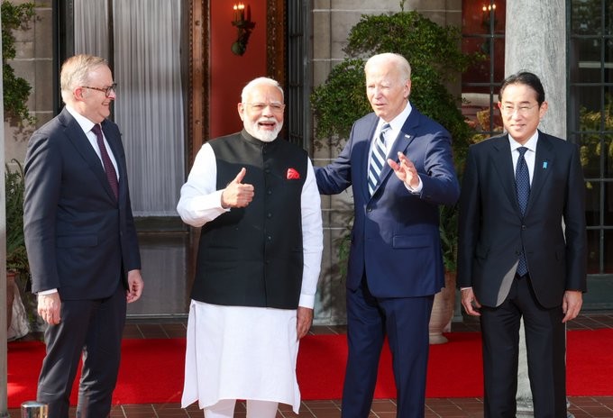 america quad summit video will quad end after us election biden answer putting hand on pm modi shoulder