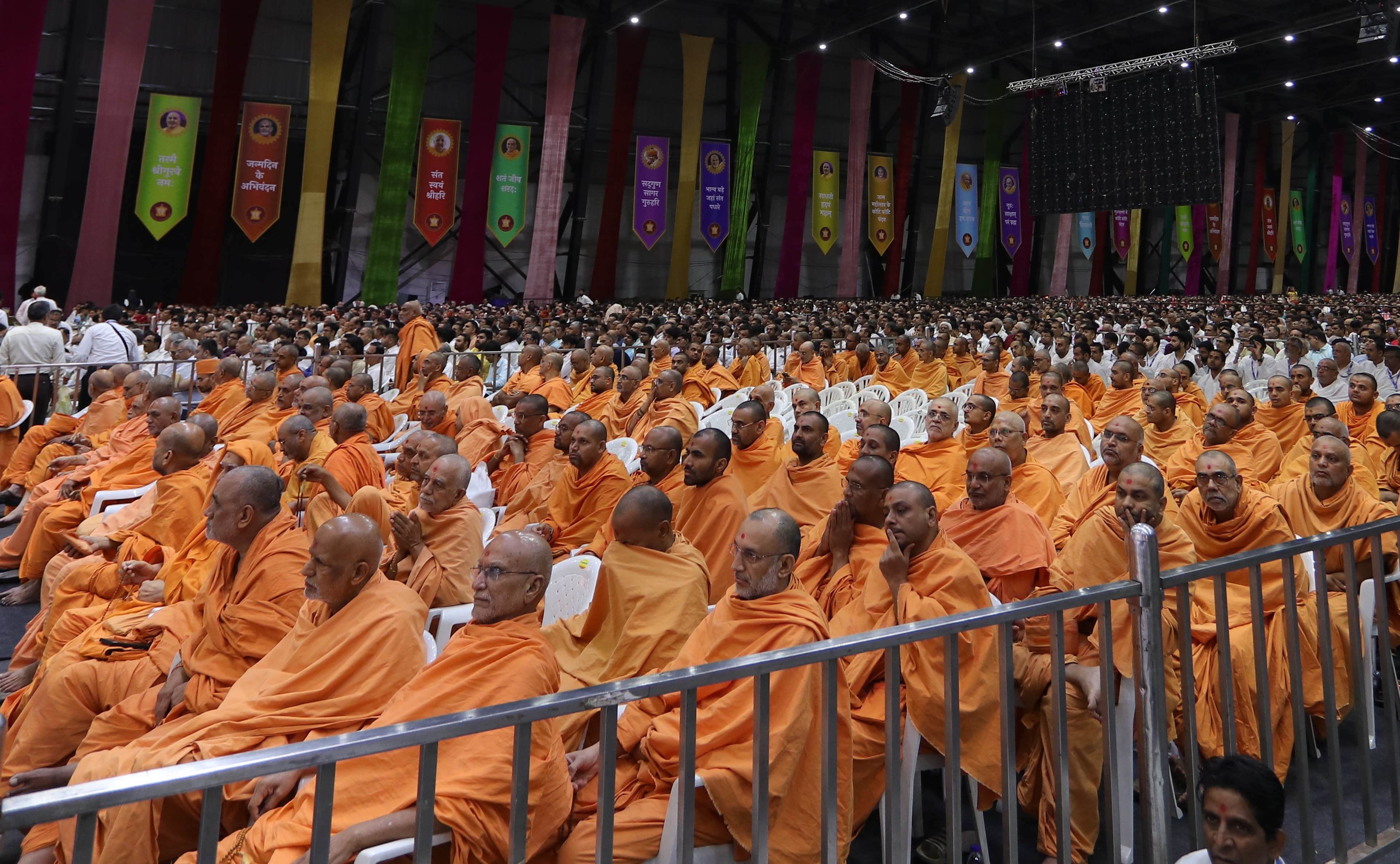 grand celebration of param pujya mahant swami maharaj 91st birth anniversary in mumbai334