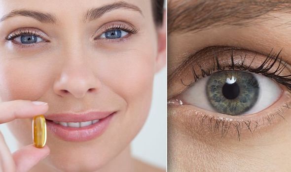 how vitamin b12 deficiency affect your eyes know top 5 sypmtoms here vitamin b12 ki kami ke lakshan 34