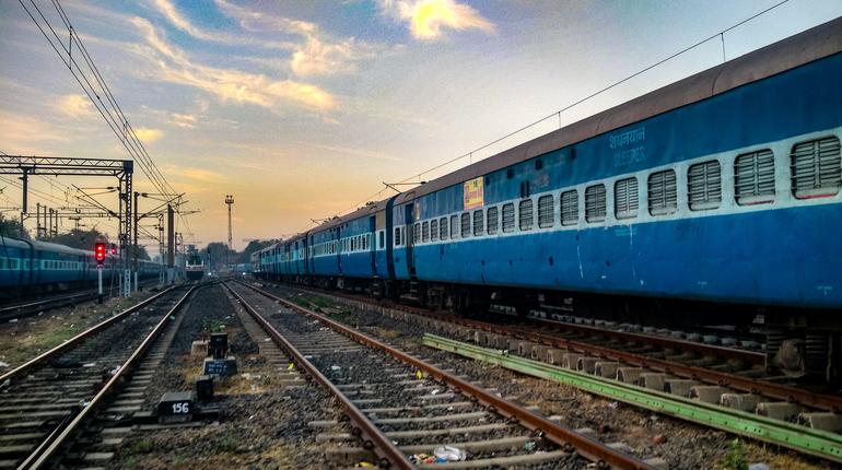 indian railways to run puja special trains before dussehra diwali route and other detail irctc update1