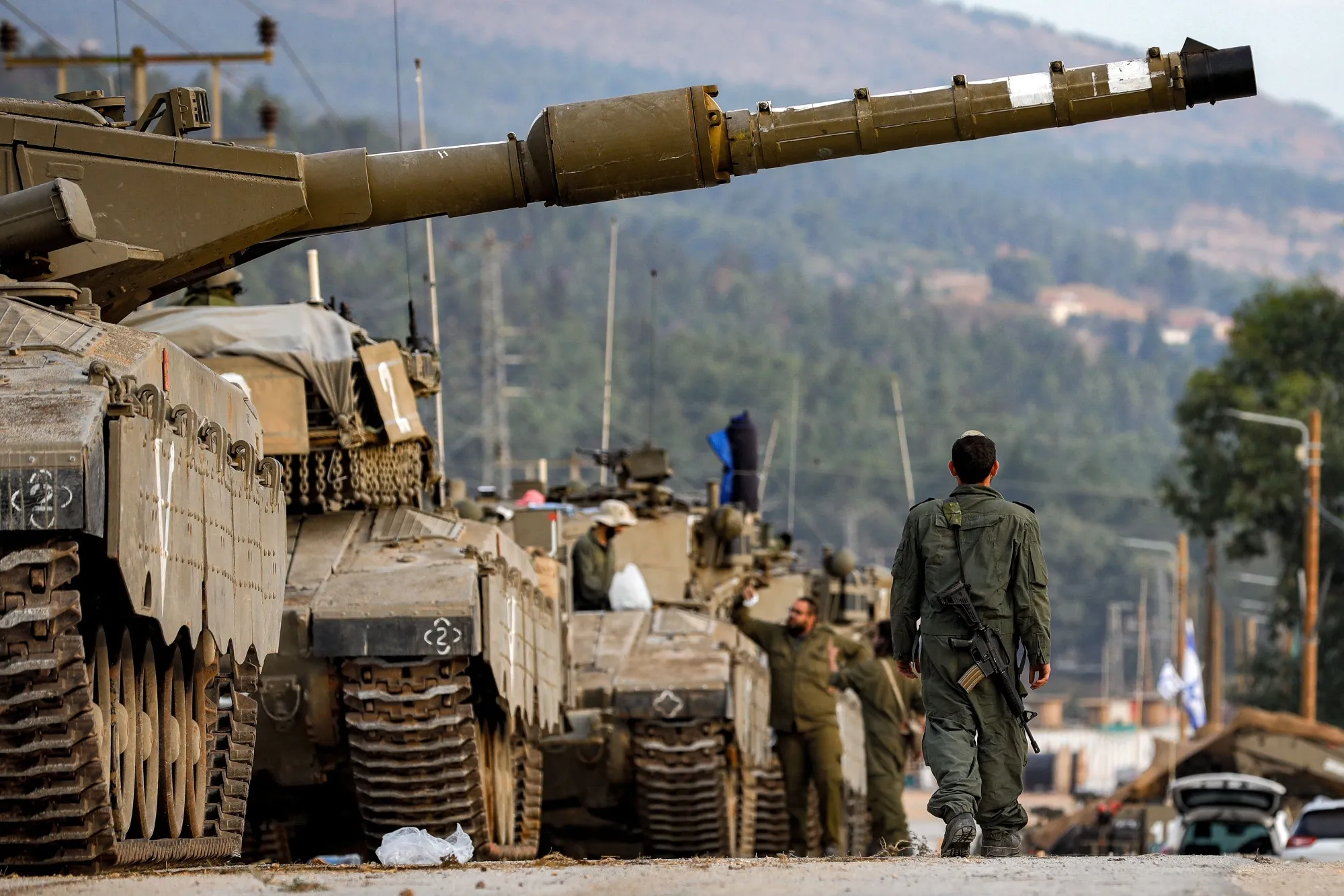 israel lebanon conflict idf top ten weapons including trophy active protection system windbreaker jericho 2 missile3