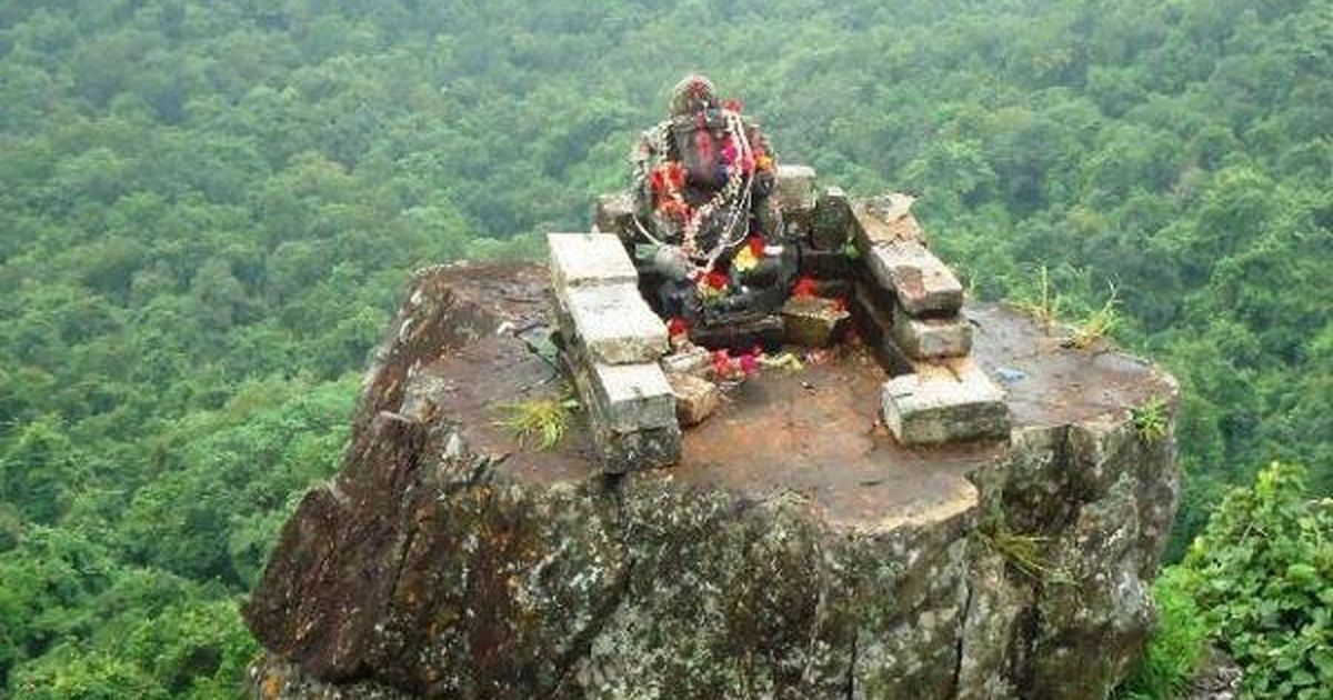 see the 1000 year old idol of bappa here in chhattisgarh2