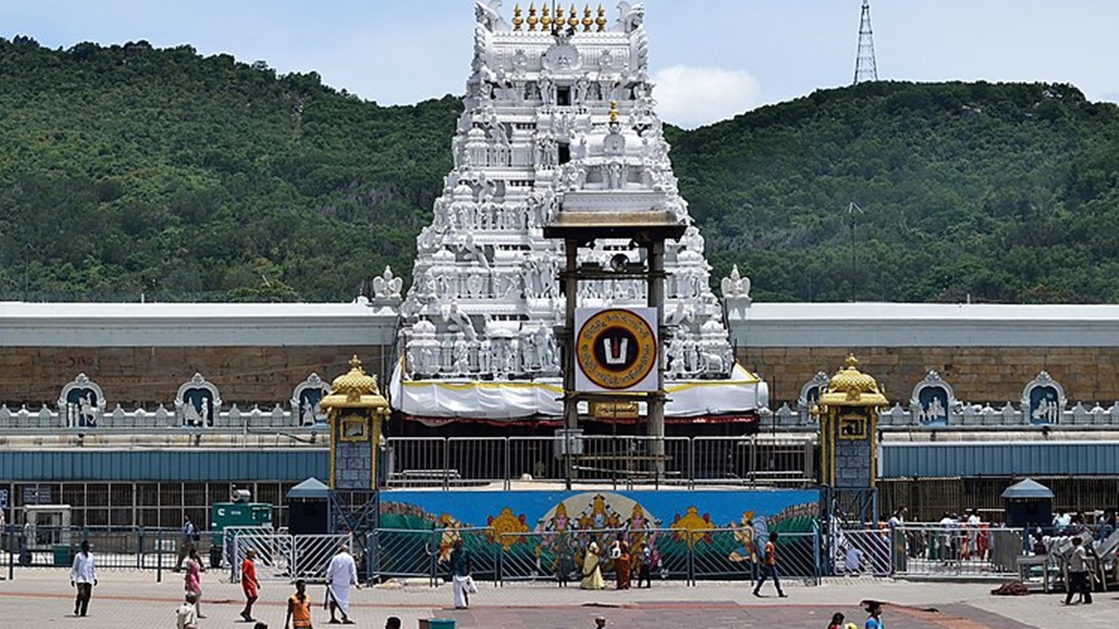 tirupati mandir laddu issue ttd big step against ghee supplier company ar dairy foods private limited1