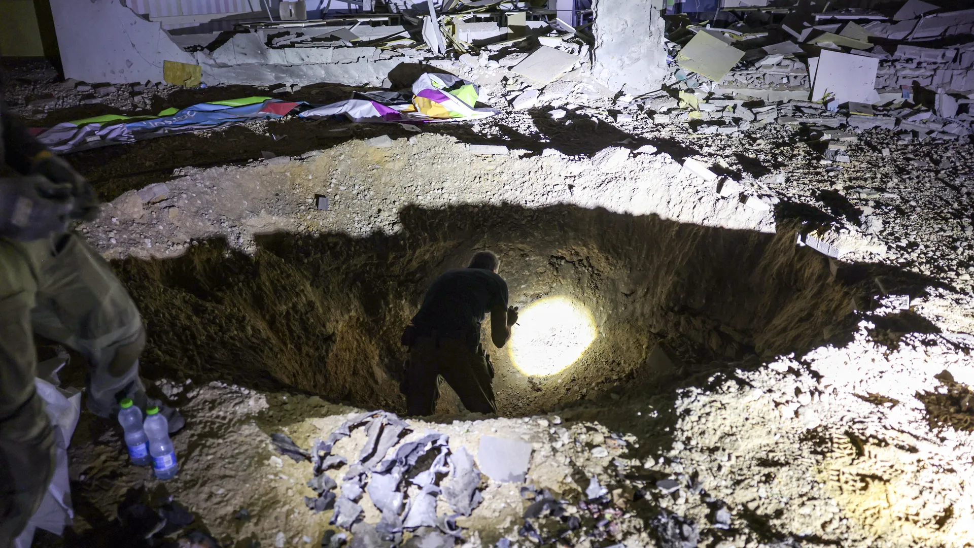 iran also targeted mossad missile attacks created a huge crater in the headquarters 234