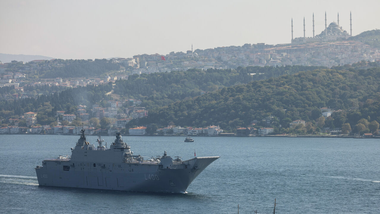 israel hezbollah war turkey navy starts to evacuate its citizens from1